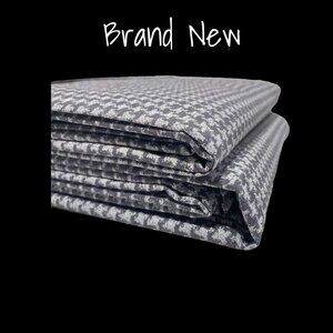 Piu Belle King Houndstooth Check Shams Grey White Made in Portugal Set of 2 New